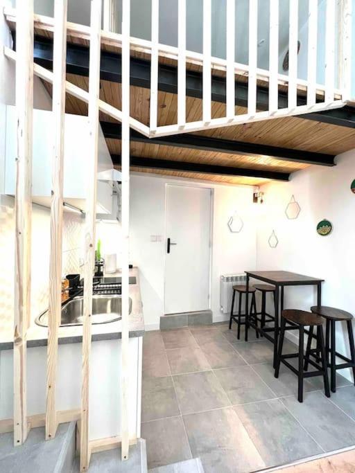 Jolie Mini Maison Lovely Tiny House Vitry-sur-Seine Exterior photo